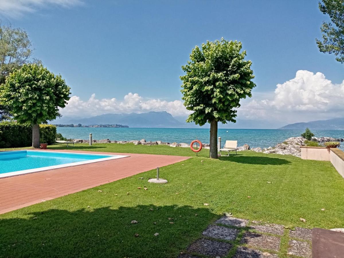 Casa Lugana 15 - Monolocale Con Piscina Fronte Lago Sirmione Buitenkant foto