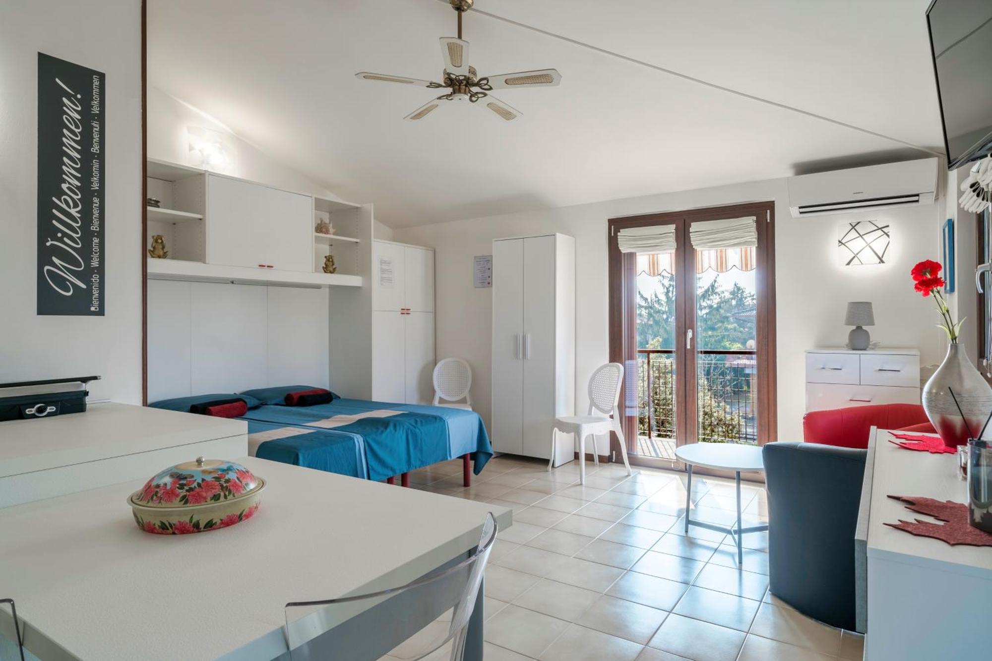 Casa Lugana 15 - Monolocale Con Piscina Fronte Lago Sirmione Buitenkant foto
