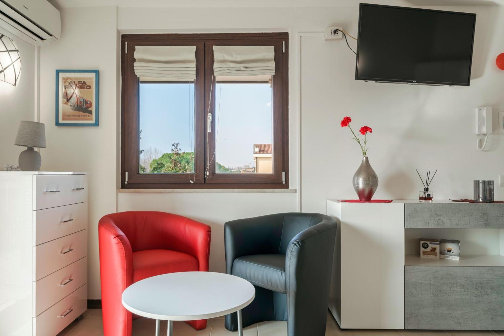 Casa Lugana 15 - Monolocale Con Piscina Fronte Lago Sirmione Buitenkant foto